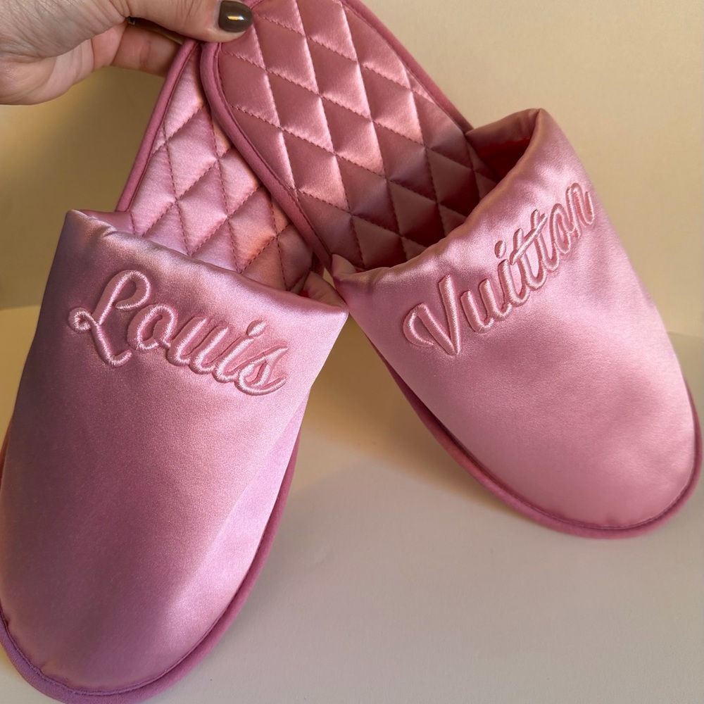 Louis Vuitton Pink Satin Quilted Slippers - Picture 8 of 8